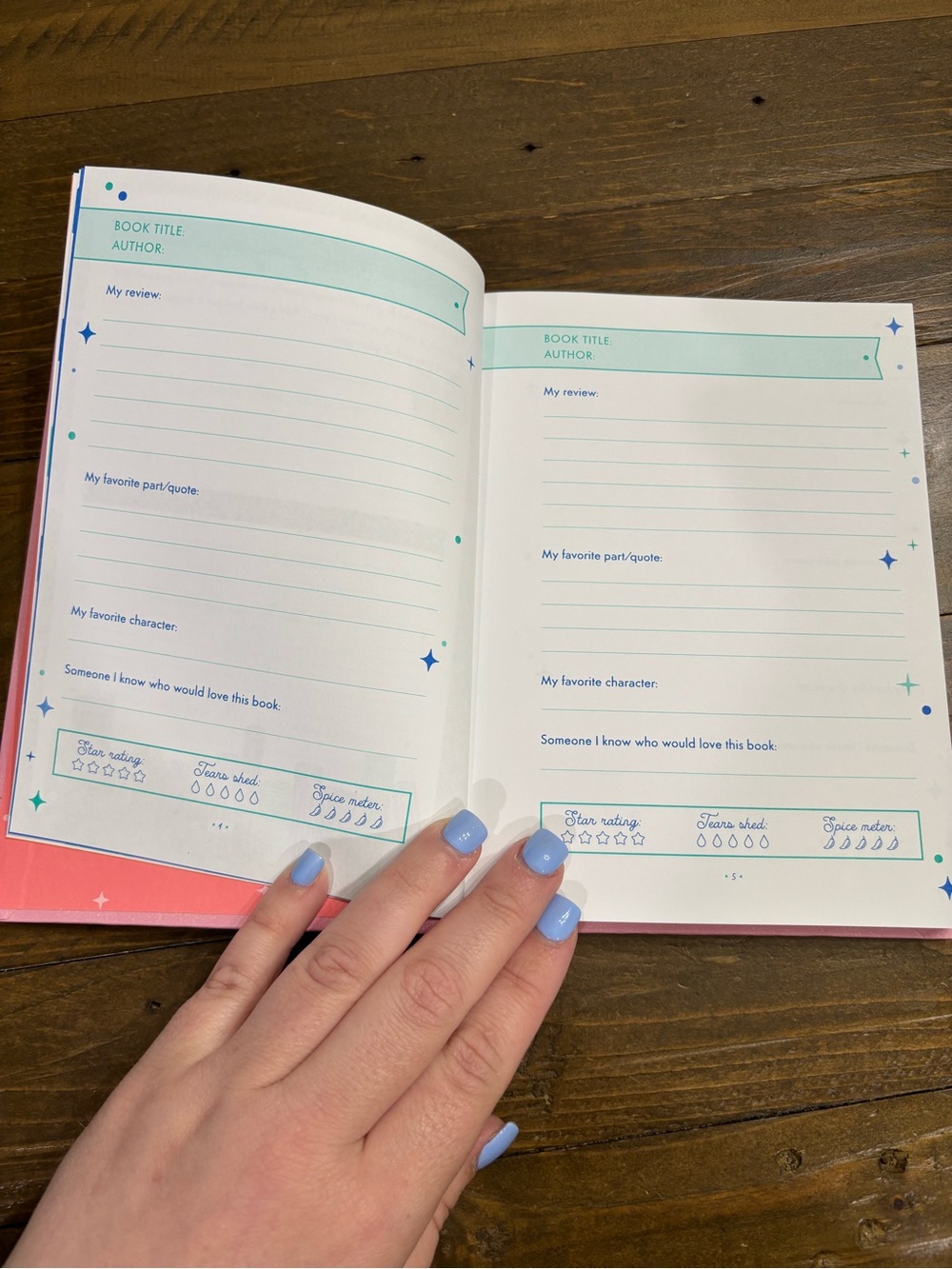 Pink #BookTok Reading Journal - Track & Review Your Favorite Reads - Picture 6 of 6